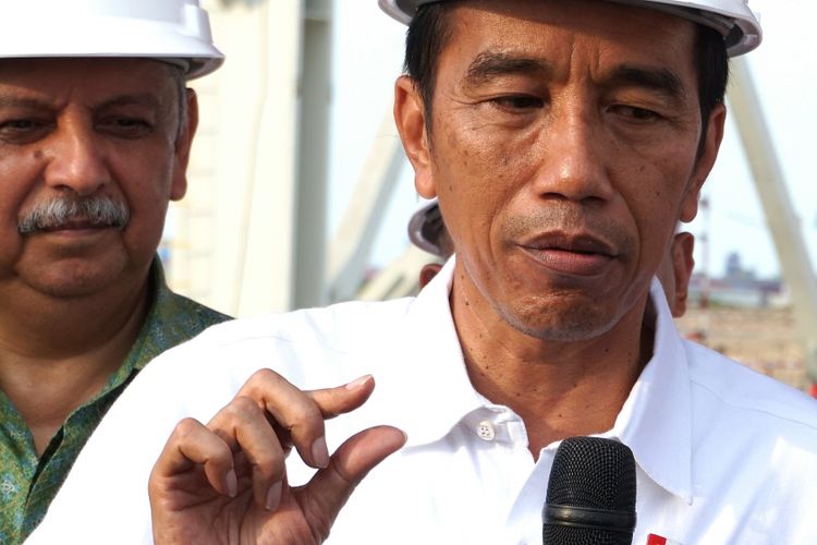 Presiden Joko Widodo (Jokowi) meresmikan proyek Pembangkit Listrik Tenaga Uap (PLTU) Jawa 7, PLTU Jawa 9, PLTU Jawa 10 dengan total kapasitas 4.000 Mega Watt (MW) di Serang, Banten, Kamis (5/10/2017).