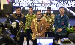 BNPT Apresiasi 18 Pengelola Objek Vital Strategis dan Transportasi