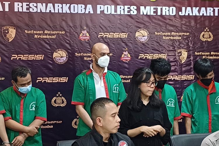 Perilisan narkoba Rio Reifan di di Polres Metro Jakarta Barat, Jumat (3/5/2024). 