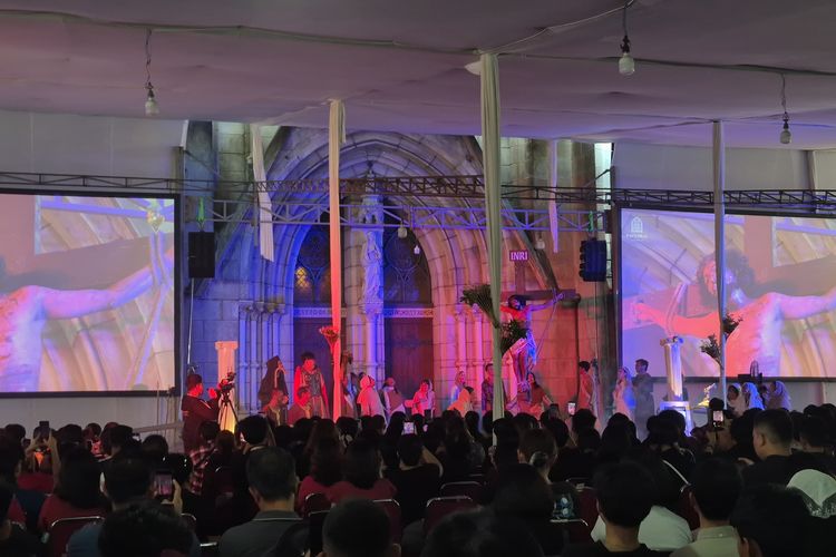 Harmoni Umat Beragama: Jumat Agung dan Salat Jumat Berlangsung Aman di Jakarta