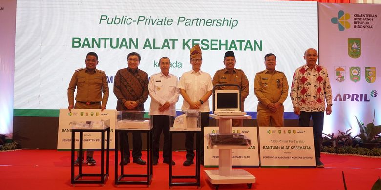 Penandatanganan MoU antara APRIL Group dan Kementerian Kesehatan Republik Indonesia untuk program penguatan layanan primer di Kabupaten Palalawan, Riau, Selasa (25/7/2023).