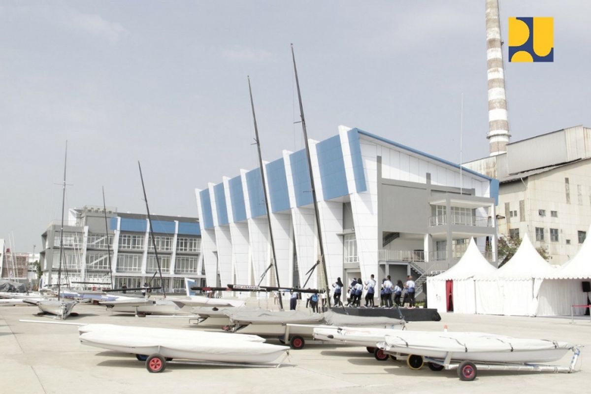 Venue jetski di Pantai Barat Ancol, Jakarta.