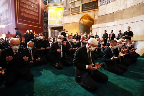 Kemenag Cari 100 WNI untuk Dikirim Jadi Imam Masjid di Uni Emirat Arab