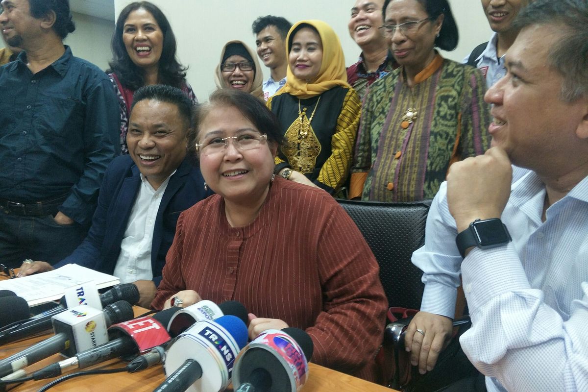 Advokat Elza Syarief usai melaporkan Nikita Mirzani di Bareskrim Mabes Polri, Kebayoran Baru, Jakarta Selatan, Selasa (3/9/2019).