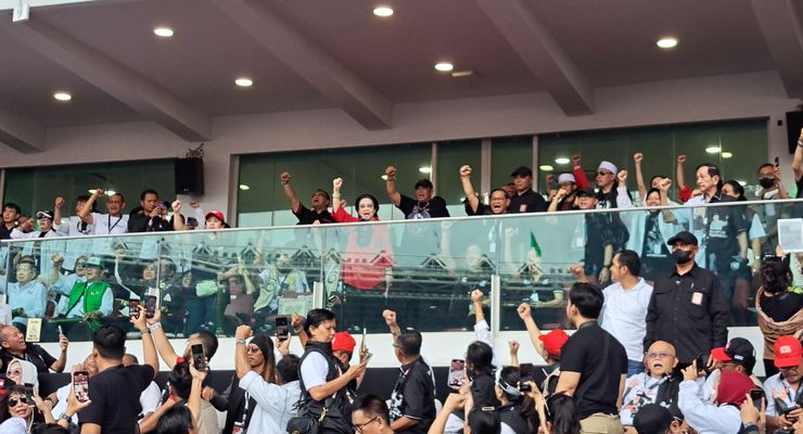 Megawati: Enggak Apa-apa Terima Bansos, tapi Coblosnya Jangan Goyang