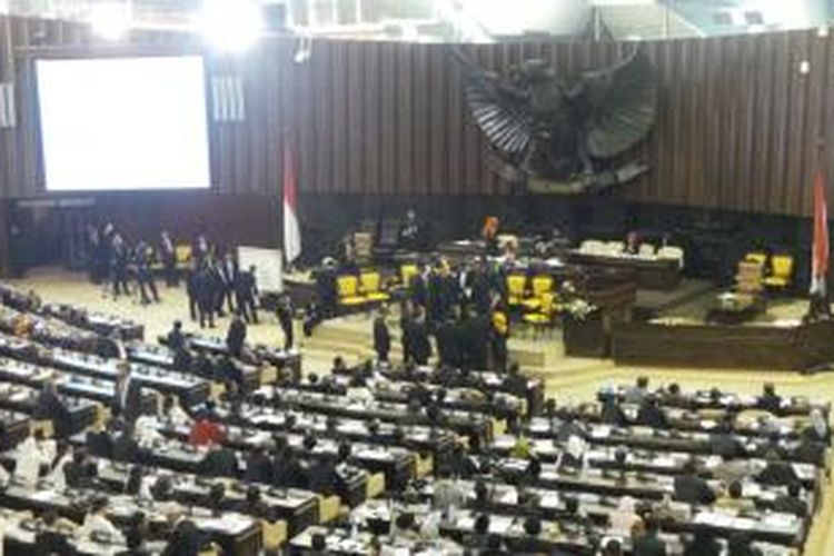 Foto suasana voting pemilihan pimpinan MPR, Rabu (8/10/2014) dini hari.