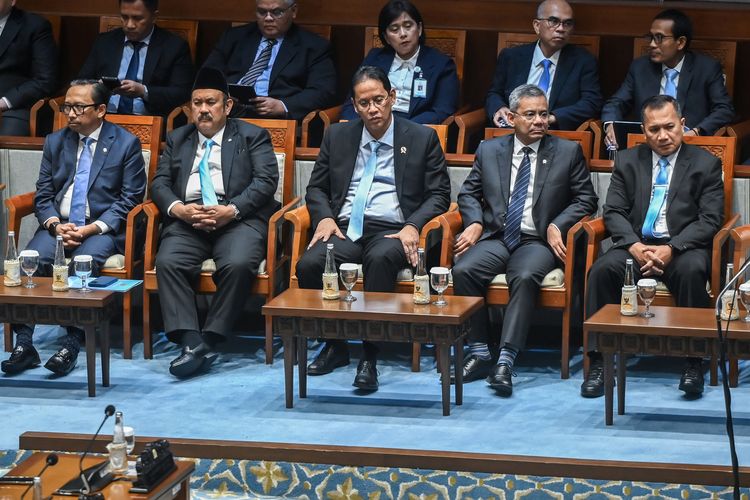 RAPBN 2027 Berisiko Boncos, Target Penerimaan Dinilai Tak Realistis