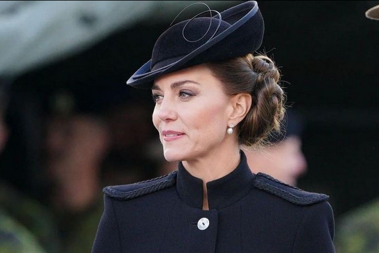 Kate Middleton mengenakan anting berlian peninggalan Ratu Elizabeth