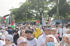 Lantunan Selawat Iringi Massa Aksi Bela Palestina Membubarkan Diri