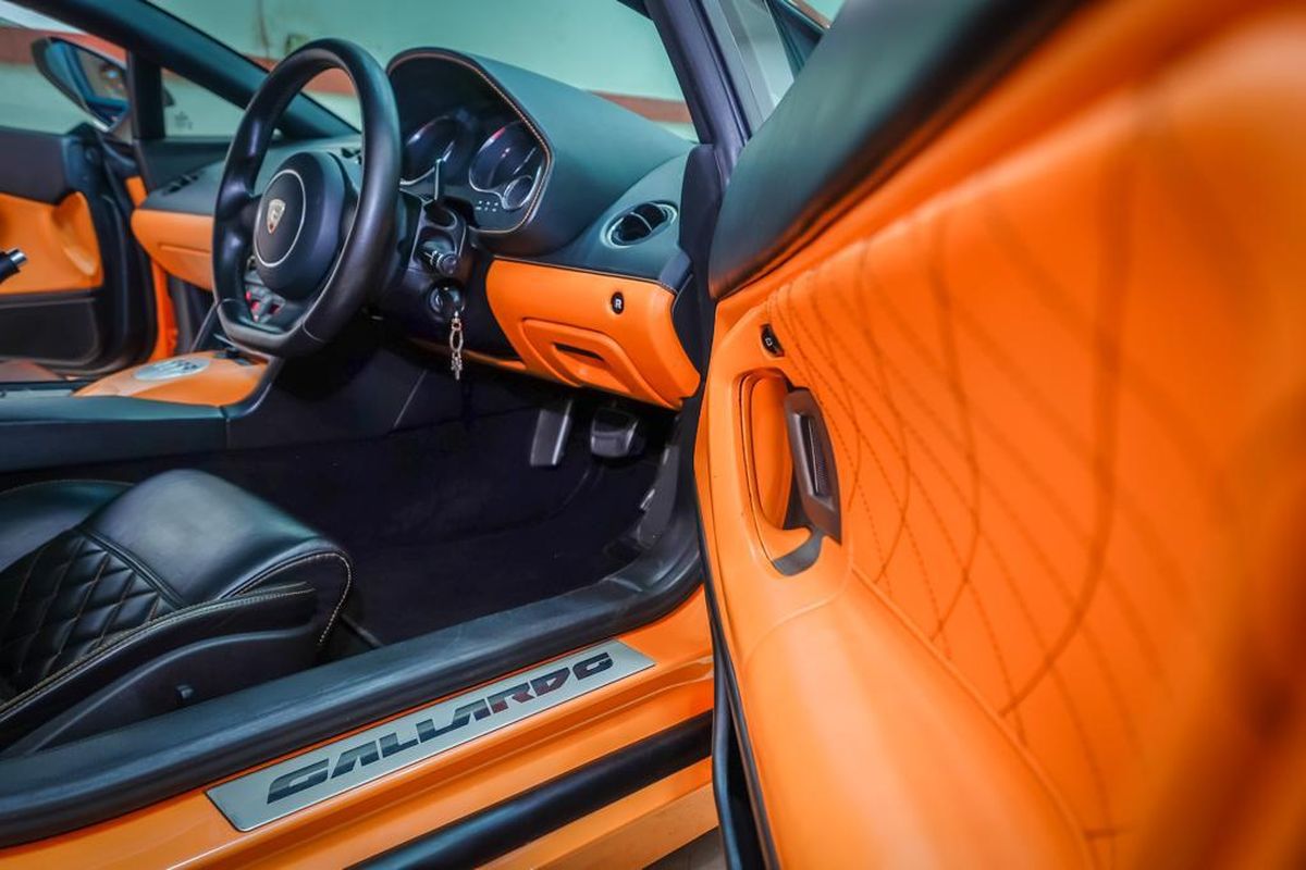 interior lamborghini gallardo