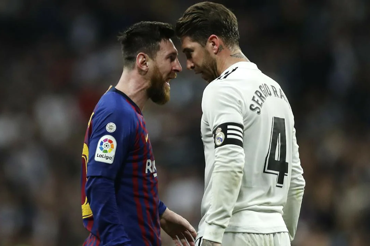 Lionel Messi terlibat pertikaian dengan Sergio Ramos dalam El Clasico (3/3/2019)