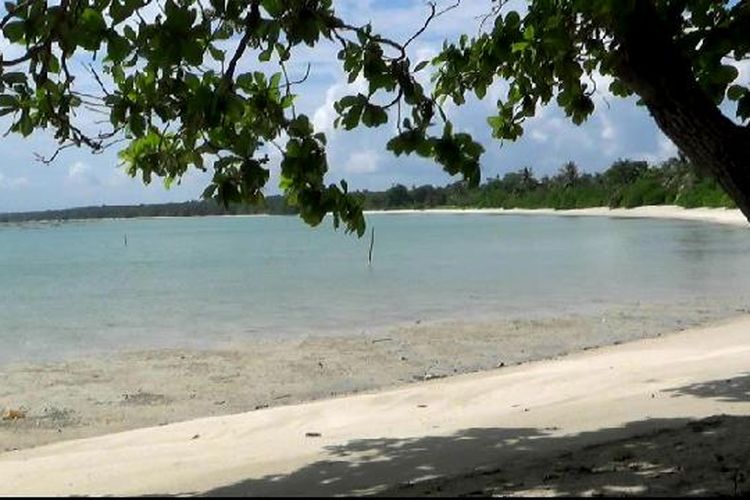 Salah satu kawasan pantai di Pulau Seliu, Belitung.