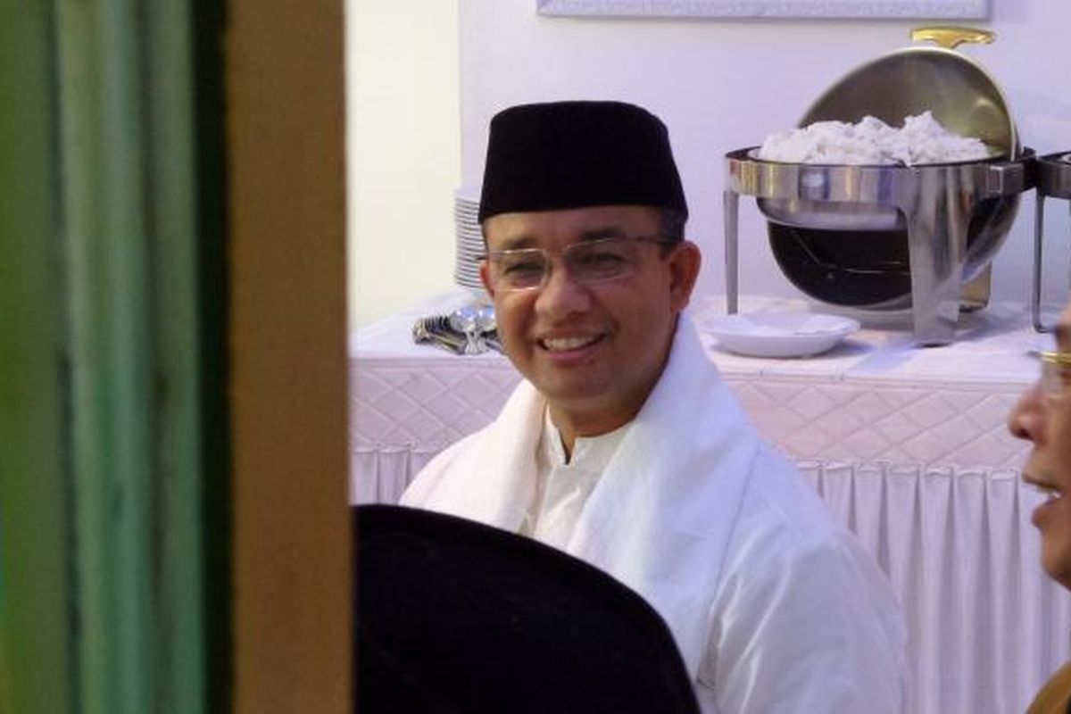 Calon gubernur DKI Jakarta Anies Baswedan saat silaturahim ke majelis taklim di Duren Sawit, Jakarta Timur, Rabu (22/2/2017).