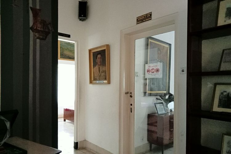 Tampak depan kamar pribadi Jenderal Ahmad Yani.