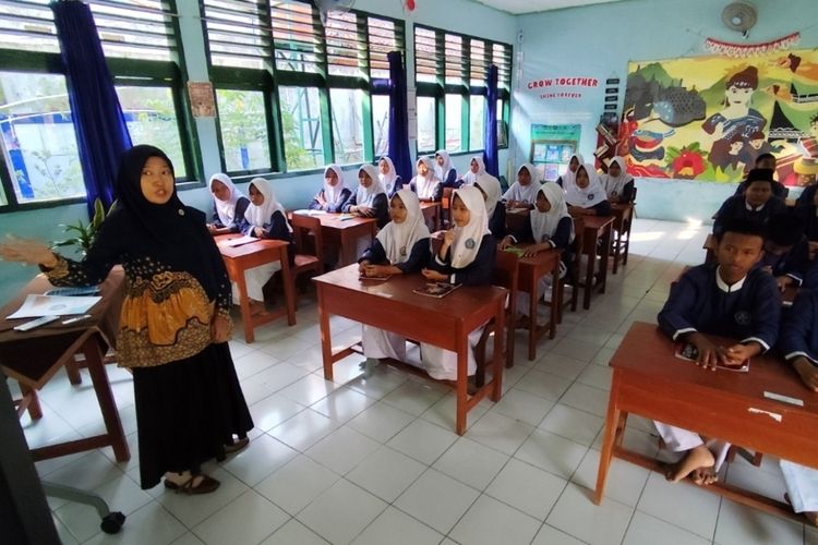Kegelisahan Guru Honorer Cirebon, Memohon kepada Presiden soal Kepastian Nasib Pengajar Non-ASN