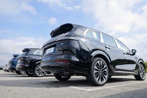 Wuling Lepaskan Identitas Merek Mobil Murah