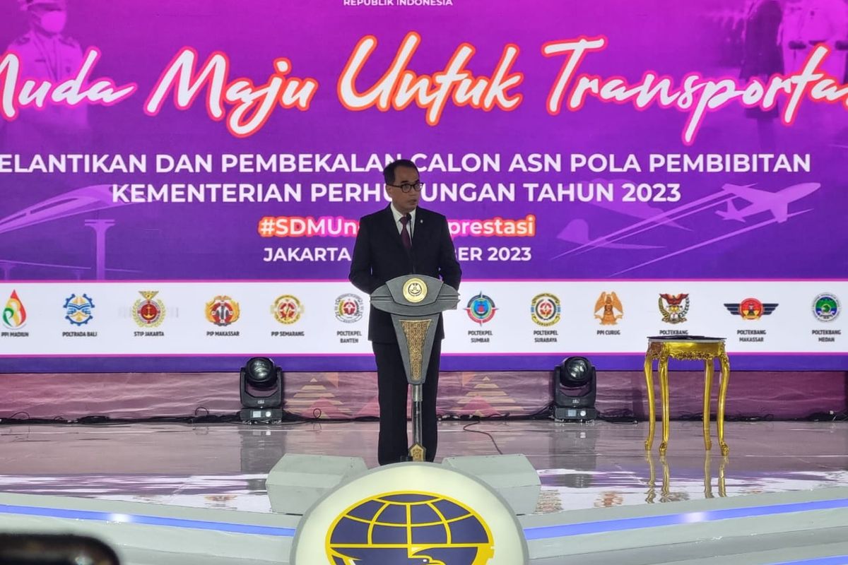 Menteri Perhubungan Budi Karya Sumadi saat acara pelantikan di Balai Kartini, Jakarta, Senin (30/10/2023).