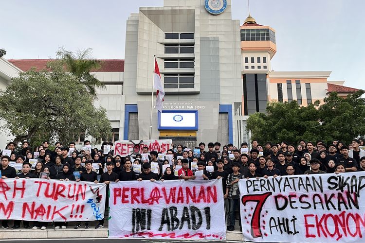 7 Pernyataan Sikap BEM FEB Unair ke Pemerintah, Berisi Desakan Darurat Ekonomi