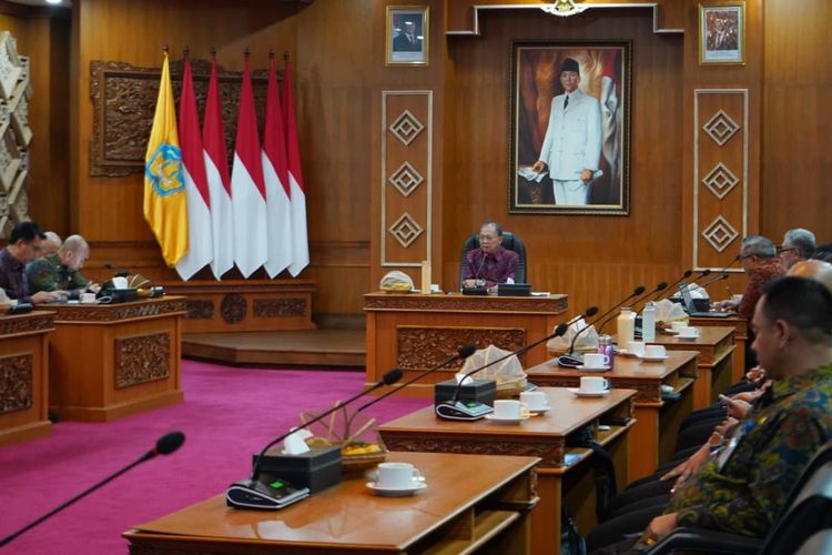 PAD Bali Baru Rp 2,5 T, Koster: Banyak Program Tak Jalan Tanpa Anggaran