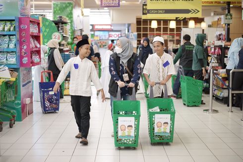 Keriangan Anak Yatim yang Diajak Dompet Dhuafa Belanja Kebutuhan Lebaran di Lulu Hypermarket