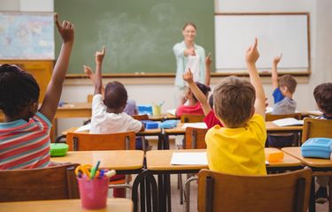 5 Media dalam Proses Sosialisasi