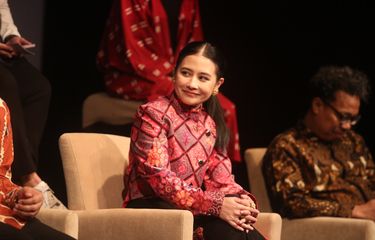 Aktris peran Prilly Latuconsina didapuk menjadi Ketua Pelaksana Festival Film Indonesia periode 2024-2026.