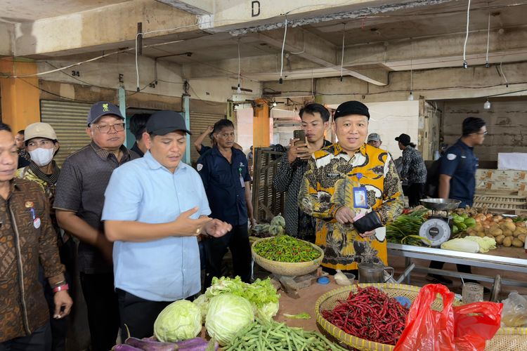 Pemkot Bekasi Gratiskan Sewa Lapak 1 Bulan bagi PKL Moh Yamin yang Direlokasi