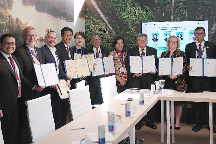 PT Perusahaan Listrik Negara (Persero) atau PLN dan Global Energy Alliance for People and Planet (GEAPP) secara resmi menandatangani nota kesepakatan atau Memorandum of Understanding (MoU) memajukan transisi energi yang adil di Indonesia, Minggu (3/12/2023).