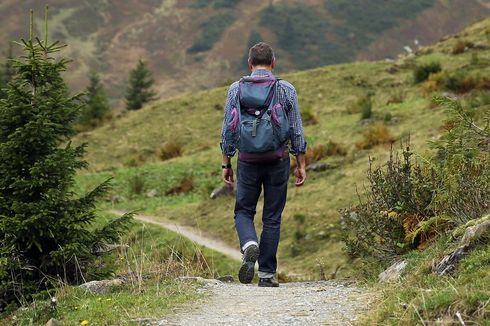 Tips Melakukan Solo Trekking, Jelajahi Alam Sendirian Tanpa Guide 