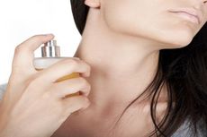 Tengkuk dan Leher Kunci Utama Aroma Parfum Bertahan Lama