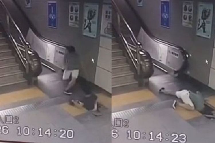 Repro bidik layar yang memperlihatkan momen-momen wanita malang itu ditelan lantai yang kolaps di stasiun MRT di Shenzhen, China