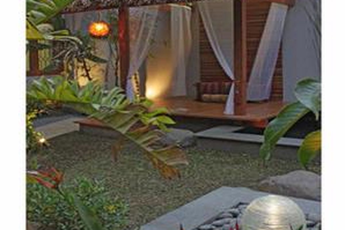 Lokasi: Rumah keluarga Hendra dan Lina, Bandung, Jawa Barat. Arsitek taman: Andie/ X-otic Garden