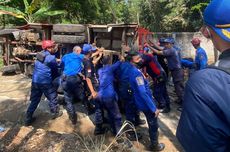 Tak Kuat Menanjak Menuju Lokasi Kebakaran, Mobil Damkar di Cianjur Terguling