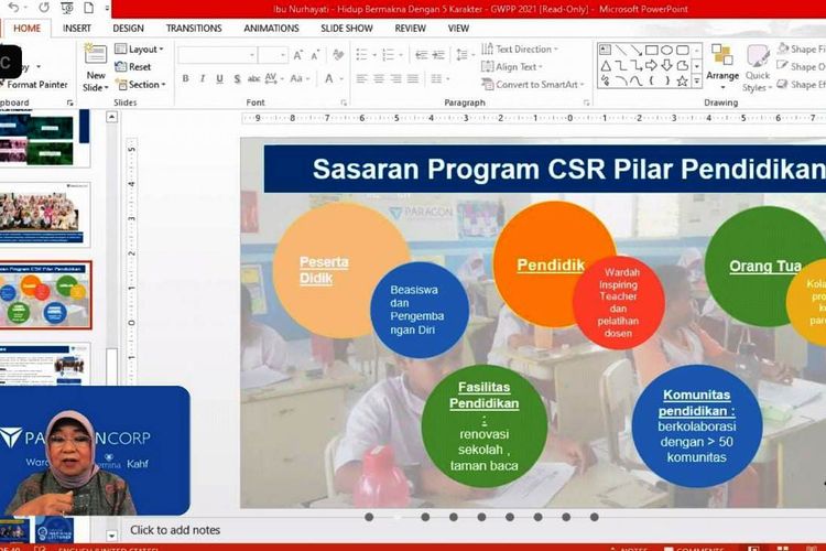 Pendiri sekaligus Komisaris Utama PT Paragon Technology and Innovation, Dr. (HC). Dra. Nurhayati Subakat, Apt., memberikan materi terkait CSR Pilar Pendidikan PT Paragon.