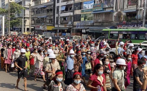 Protests Sweep Myanmar to Support Suu Kyi