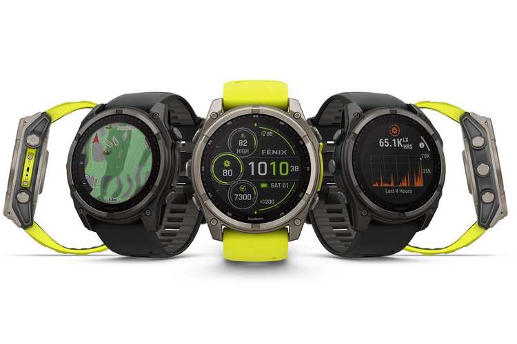 Dari semua model, Garmin Fenix 8 Solar ukuran 51 mm memiliki daya tahan baterai paling lama, yakni diklaim hingga 48 hari dalam mode smartwatch. Hal ini berkat lensa Power Glass atau Power Sapphire untuk mengubah sinar matahari menjadi daya baterai. 