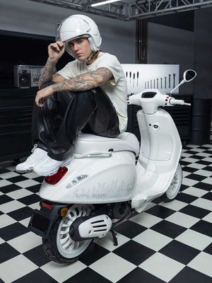 Vespa Sprint Justin Bieber