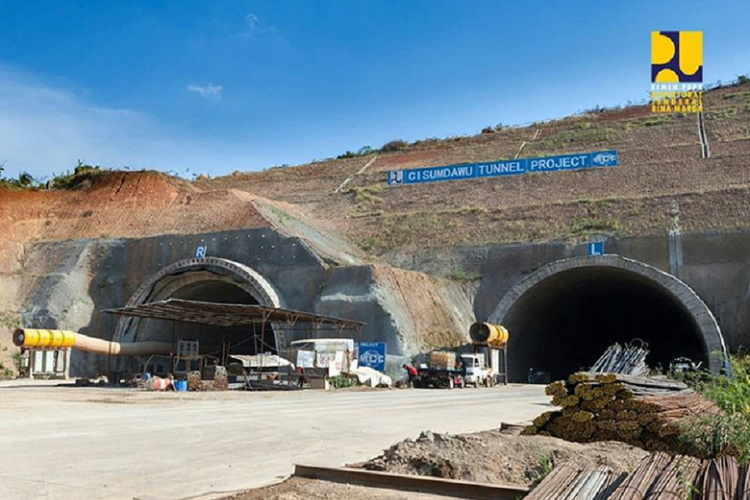 Tol Cileunyi-Sumedang-Dawuan (Cisumdawu).