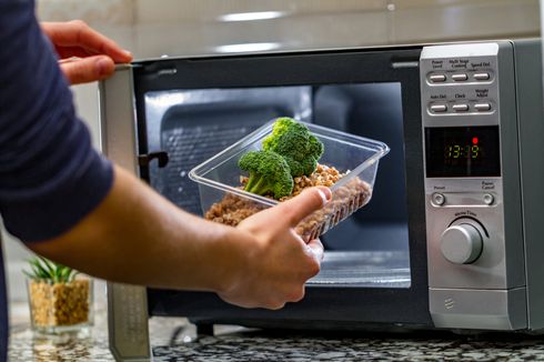 Jangan Salah Beli, Ini Perbedaan Oven dan Microwave