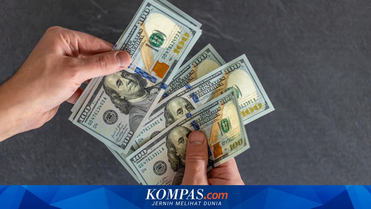 Bank Sentral Dunia Mulai Kurangi Dollar AS, Emas Jadi Buruan