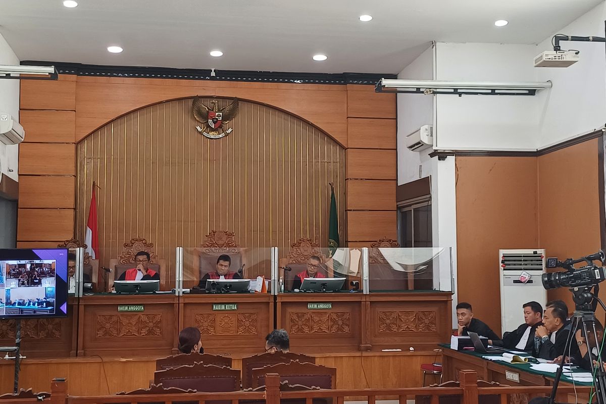 Suasana persidangan kasus penganiayaan  D (17) dengan terdakwa Mario Dandy Satriyo di Pengadilan Negeri Jakarta Selatan, Selasa (1/8/2023).