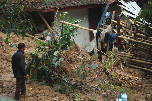 Bencana Longsor Terjang Cianjur, Ratusan Jiwa Mengungsi