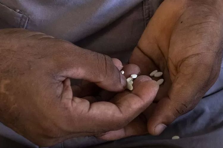 Pasokan obat-obatan di Sri Lanka juga kian menipis.
