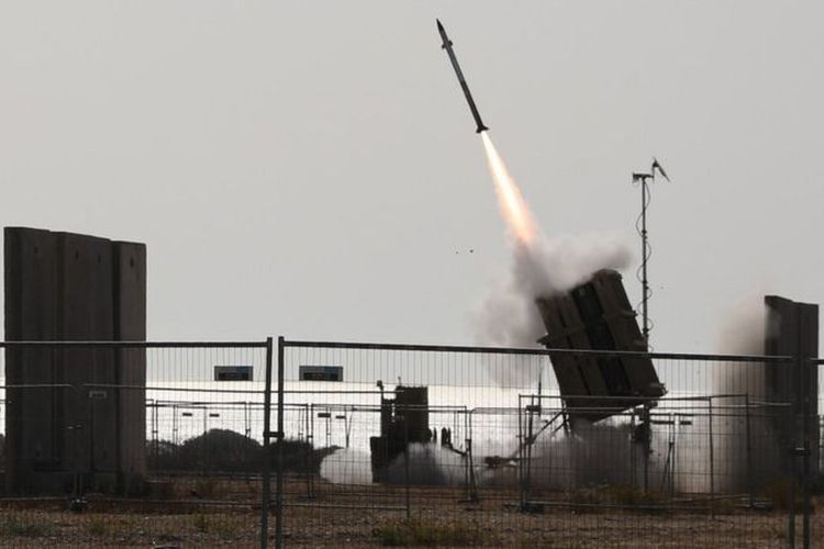 Sistem antirudal Kubah Besi Israel diklaim mampu membendung 90 persen serangan rudal militan Palestina.