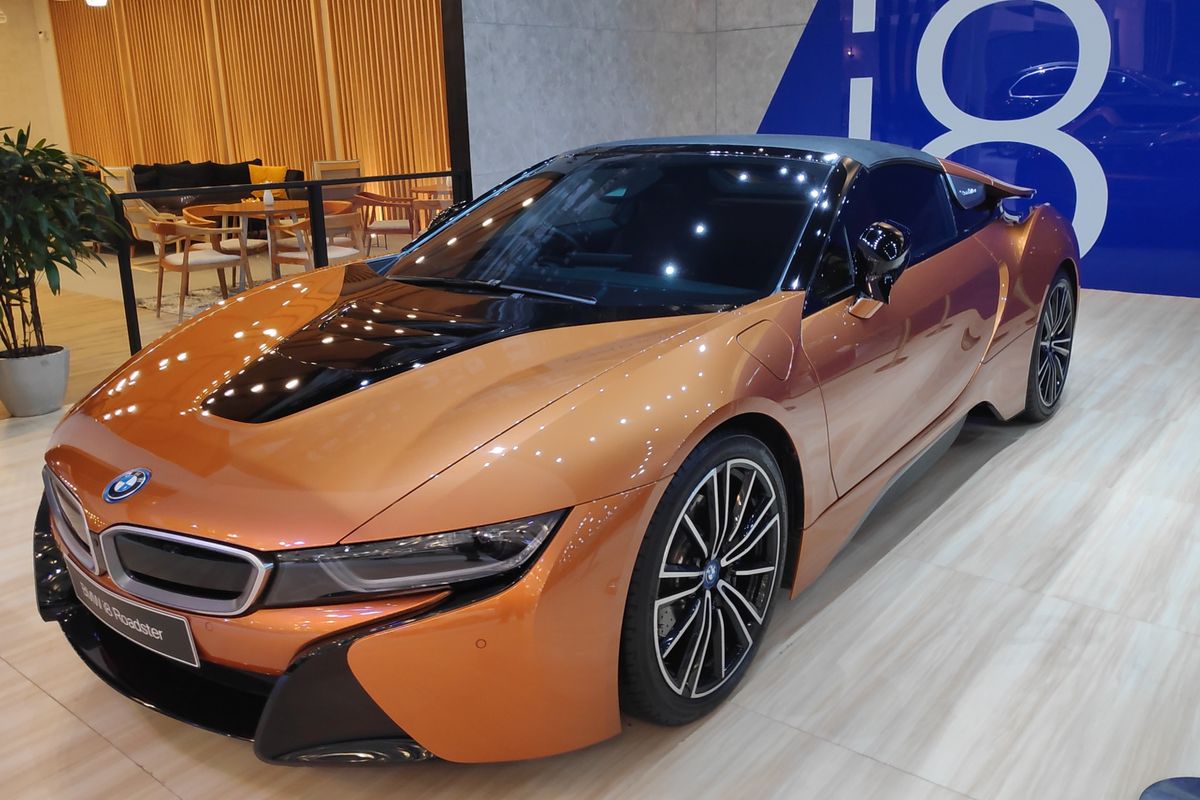 BMW i8 Roadster di GIIAS 2019