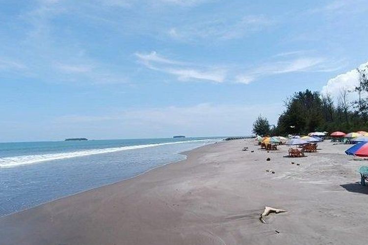 Pantai Kata Pariaman di Sumatera Barat