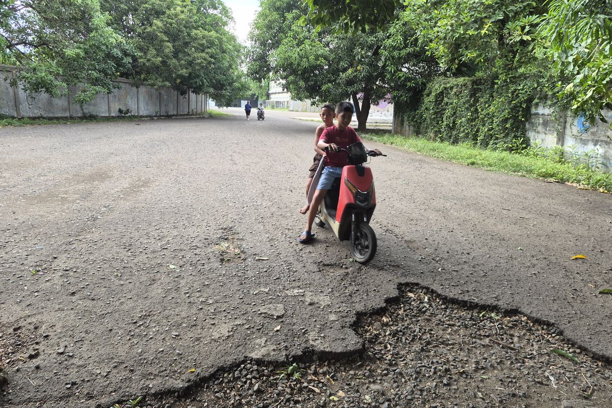 Warga Jakut Keluhkan Jogging Track Rusak, Olahraga Jadi Tidak Nyaman