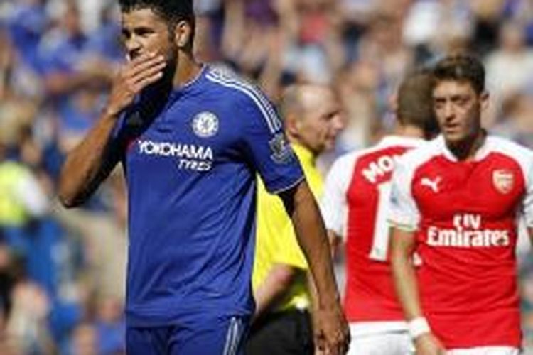 Ekspresi Diego Costa pada pertandingan derbi antara Chelsea dan Arsenal, Sabtu (19/9/2015). 
