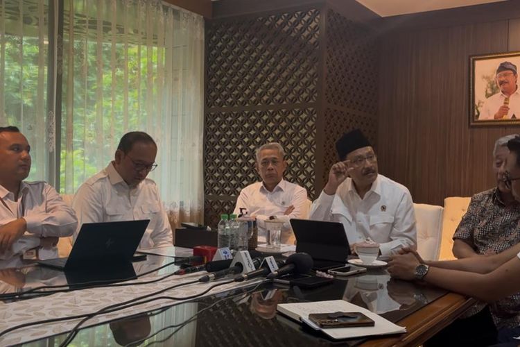 Mensos Pastikan Anggaran Bansos Tidak Akan Dialihkan untuk Sekolah Rakyat