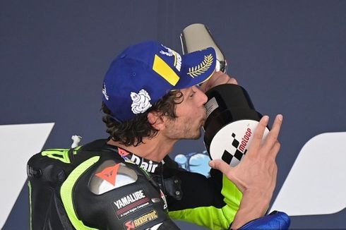 Sumber Terdekat Bantah Valentino Rossi Pensiun dari MotoGP Tahun Depan